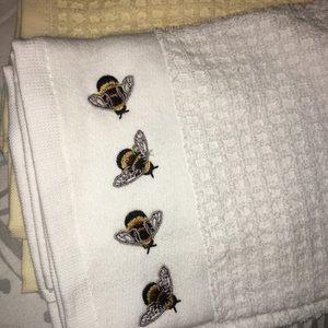 Bee kitchen  towel with matching yellow